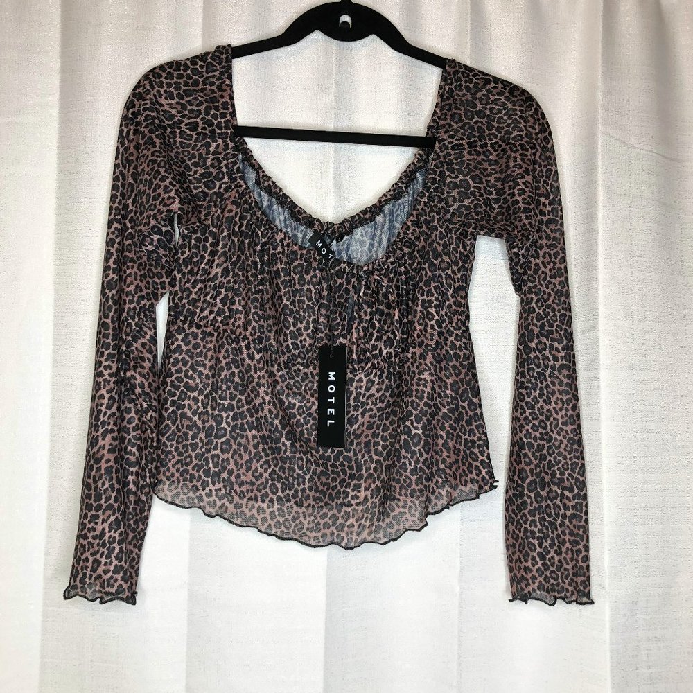Motel Leopard Print Large Women's Crop Top Blouse